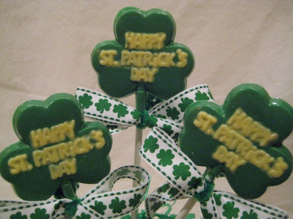 24-Happy St Patricks Day Green Shamrock Chocolate Lollipops