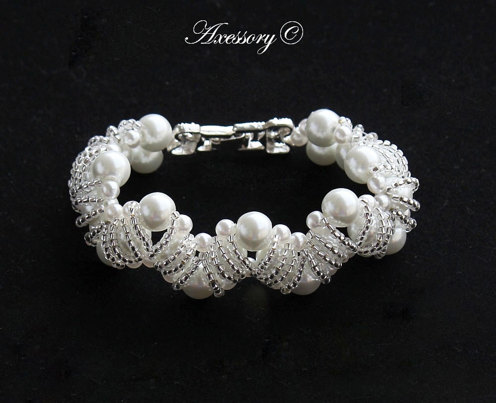 Set Of 3 Bracelets - Royal Style WHITE Or IVORY Pearl And Seed Bead Bracelets, Perfect Bridal Accessory