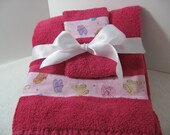 Raspberry Towel and Washcloth Set