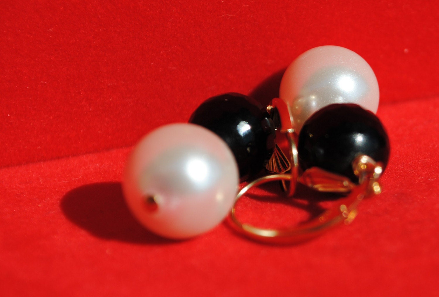 Handmade Black and White Necklace--South Sea Shell Pearl and Onyx Artisan Necklace Gold Filled 19 inches