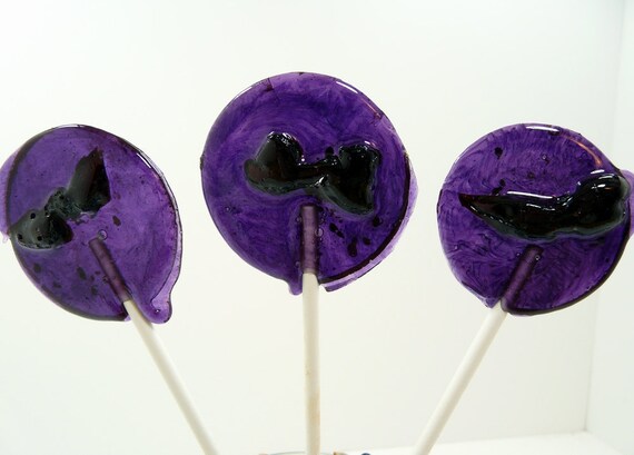 Lavender plum with cracked black pepper lollipop