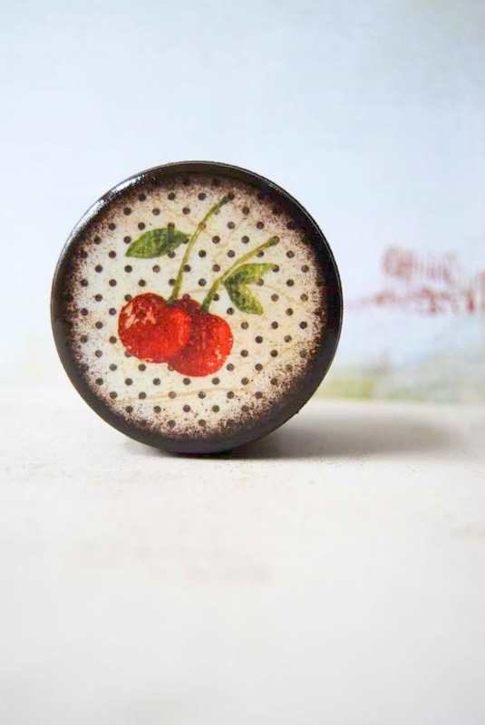 Sweet Cherries Powder Box