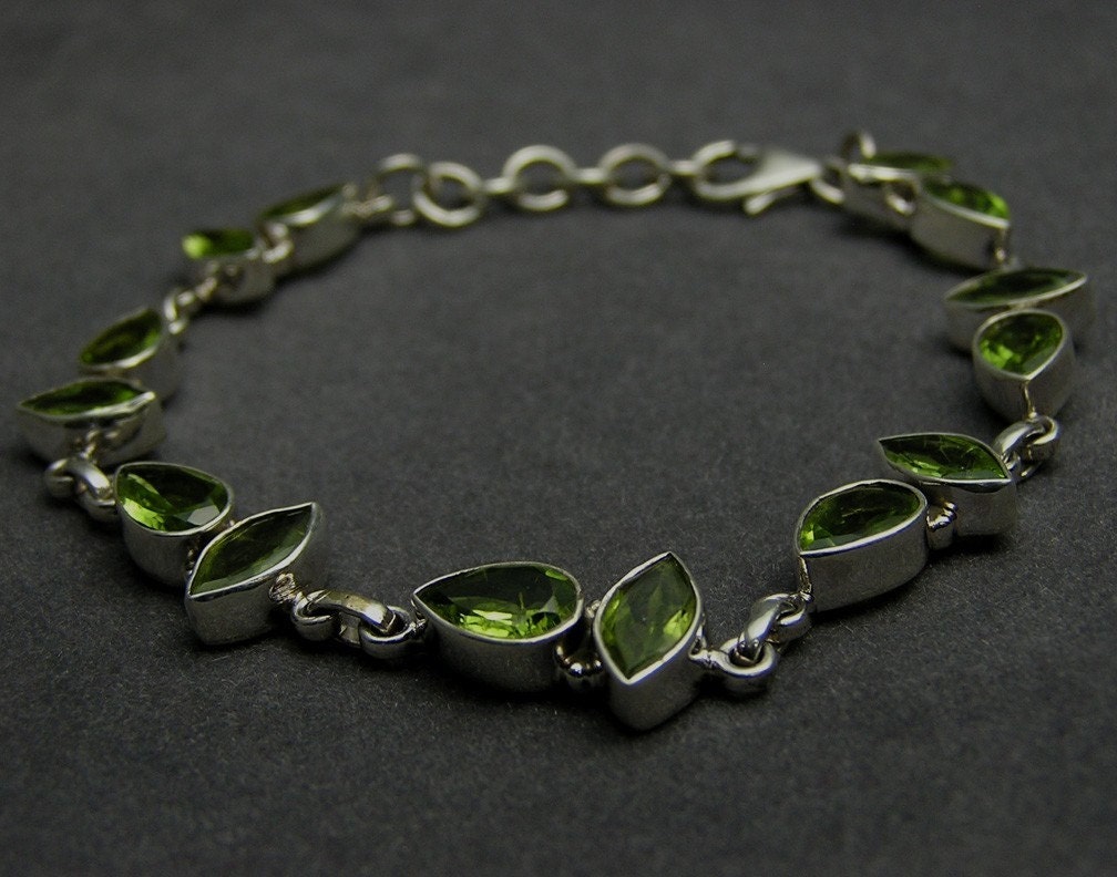 Artisan Handmade 925 Sterling Silver Gemstone Jewelry Green Peridot Unique Bridal Gift Bracelet