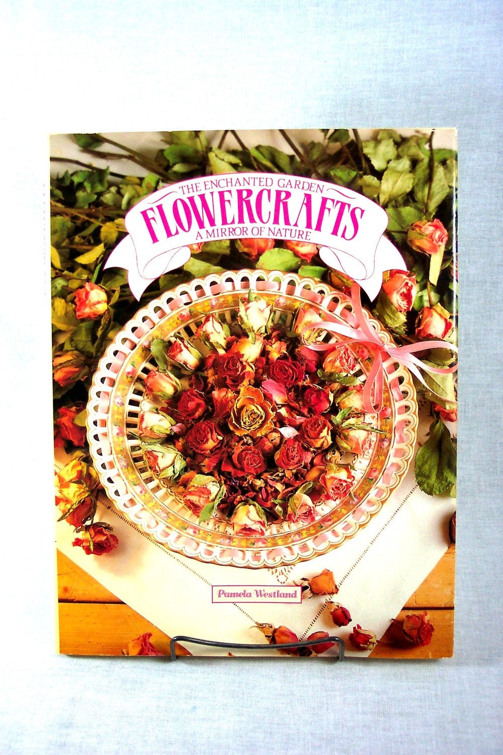 Book "Flowercrafts" Ways to Use Flowers