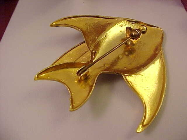Vintage Figural  ANGEL FISH Damascene Brooch/Pin