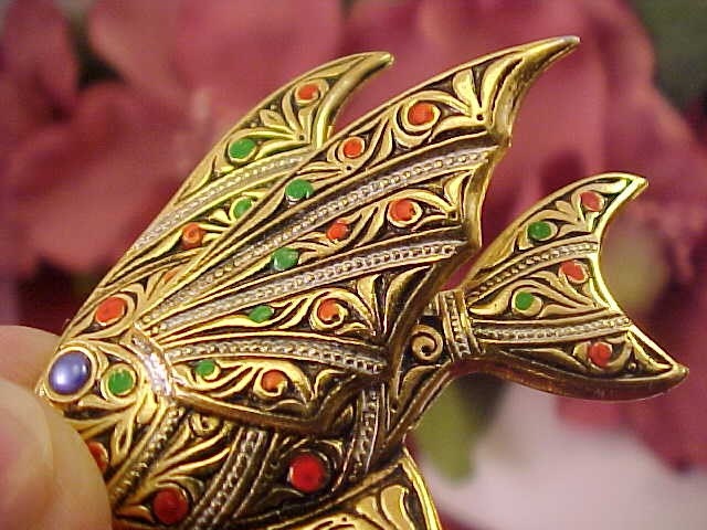 Vintage Figural  ANGEL FISH Damascene Brooch/Pin
