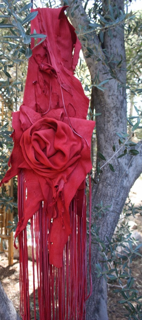 SpEciAL Order showdiva designs DoUbLe DRAMA ReD Saddlebag Purse Handbag Dripping with Fringe and Hand Sculpted Bag of Roses