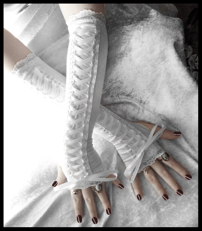 Snow Maiden Victorian Corset Laced Up Arm Warmers - White Lace & Ribbon - Vampire Gothic Tribal Goth Shiro Lolita Mori Girl Bridal Edwardian