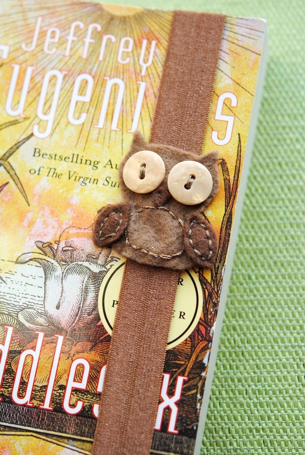 Brown Owl Elastic Bookmark