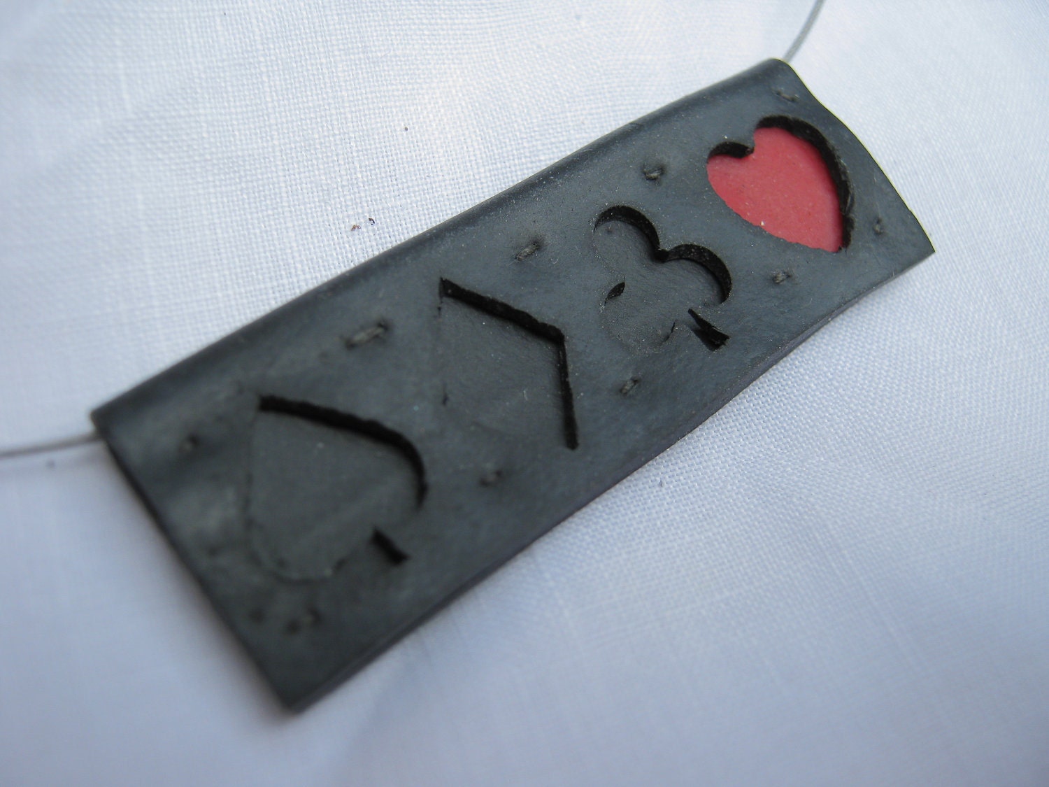 Queen of Hearts pendant, rectangle style