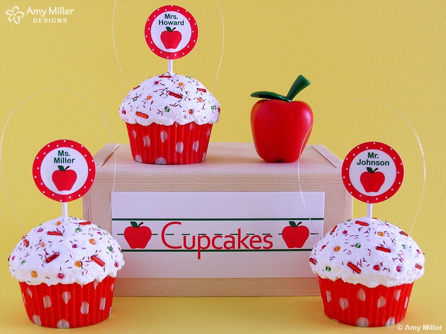 Personalized Teachers Gift Cupcake Christmas Ornament - Red Apple