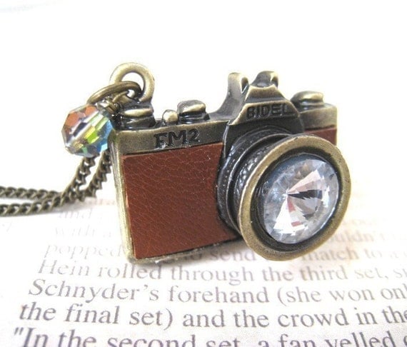 Vintage Style Brown Leather Camera Necklace