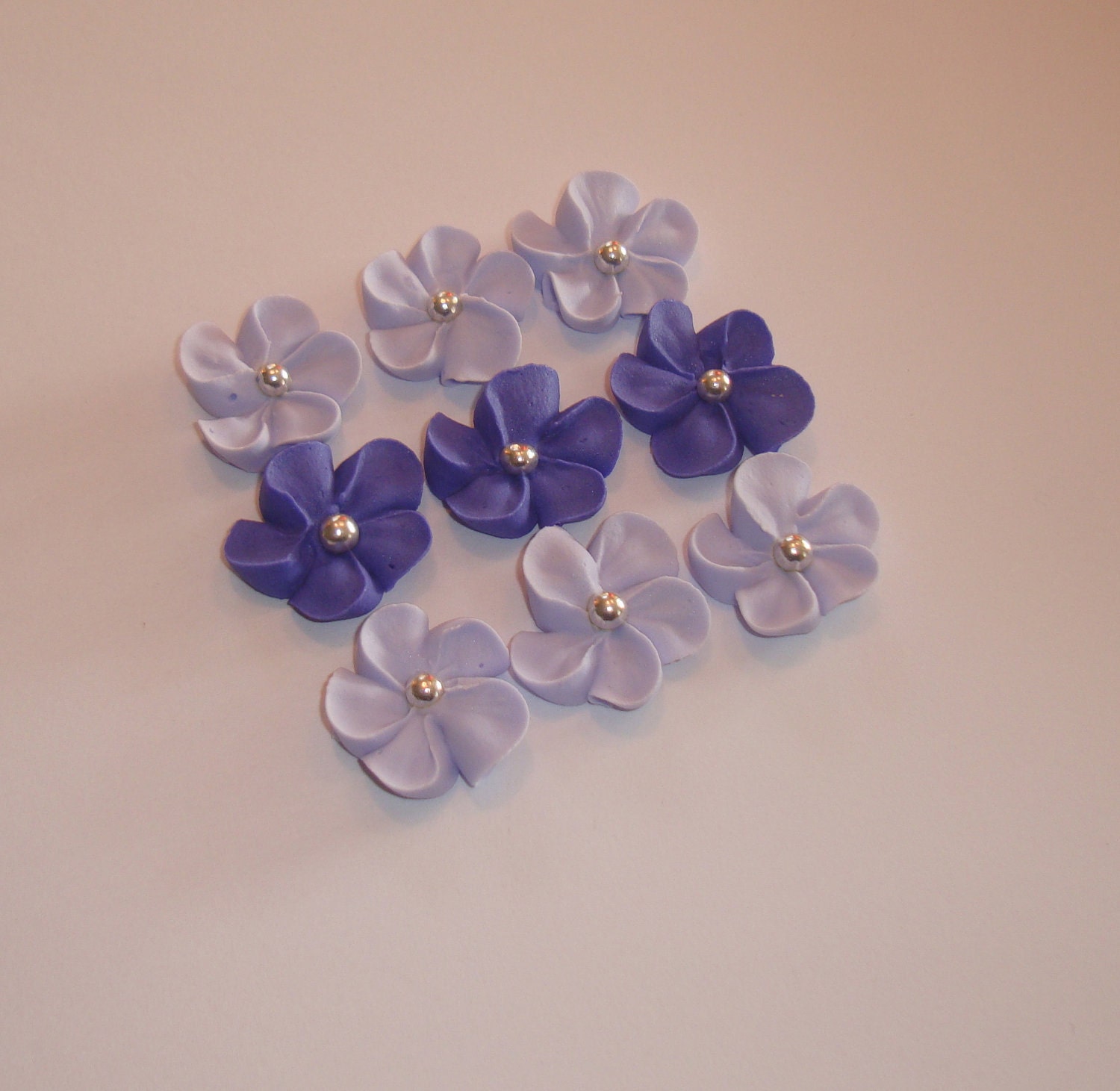 Lot of 100 Royal Icing Flowers w/ silver sugar balls for Cake Decorating Il_570xn