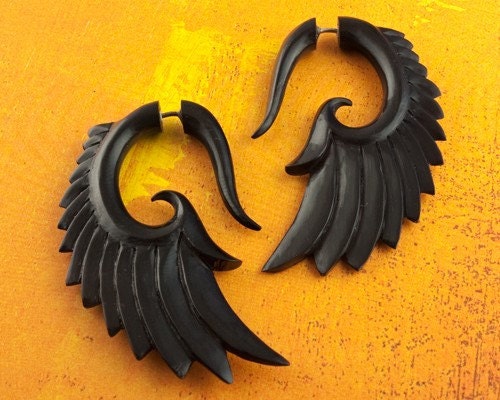 Fake Gauges - Nava Wings Horn Earrings