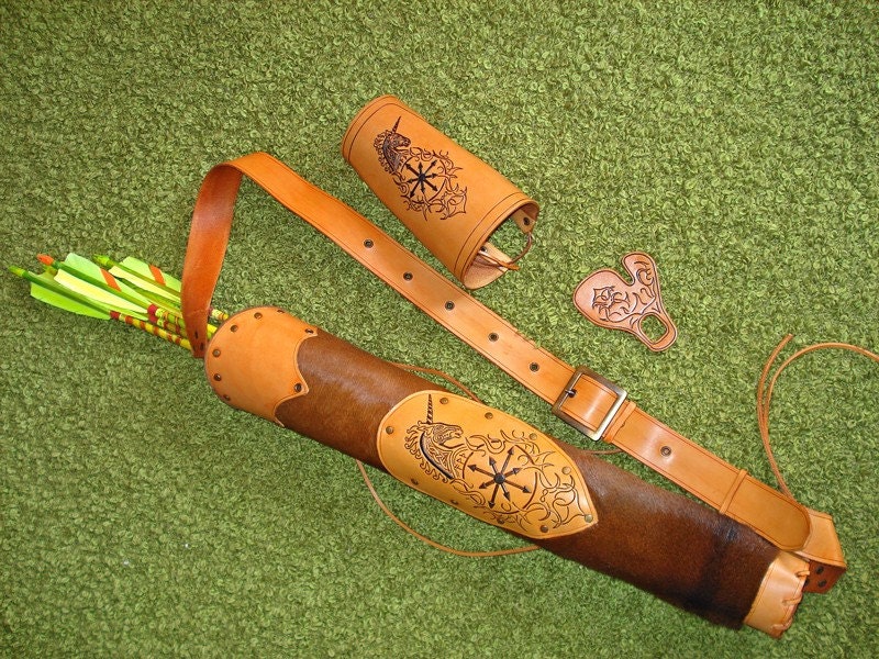 Archery Leather Set "Celtic Unicorn Head"