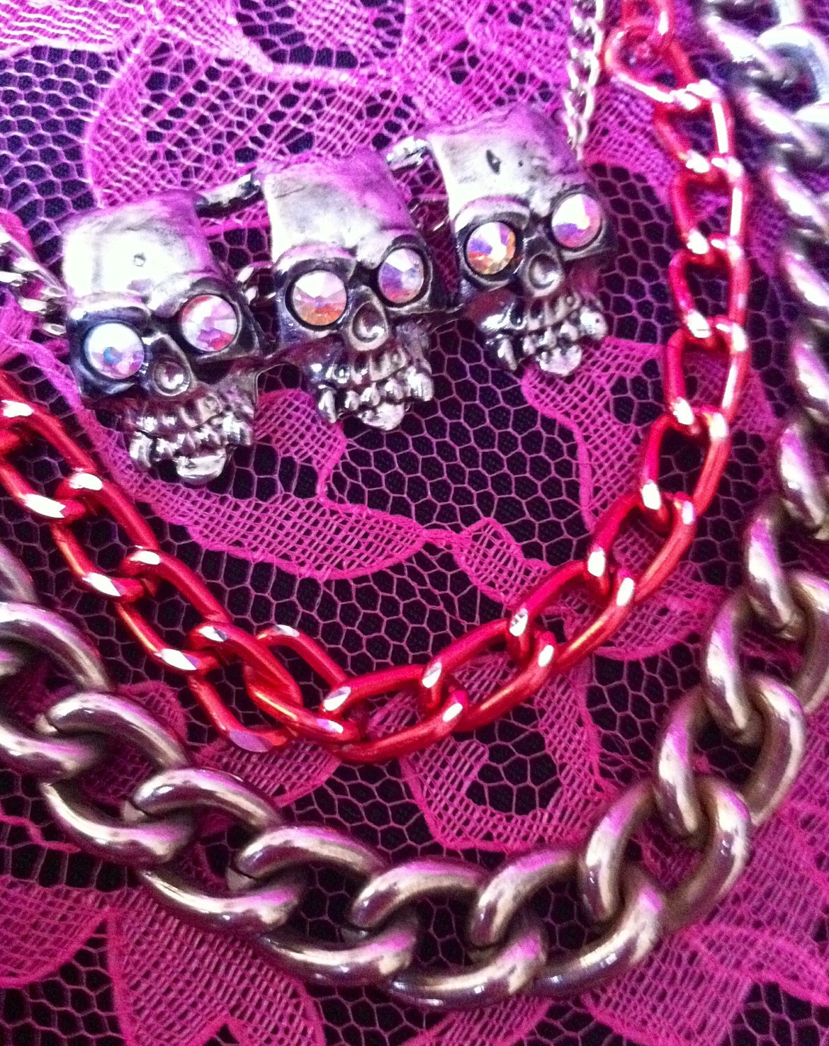 Heavy Metal Chic Swarovski Crystal Triplette Skull Red Silver Curb Chain Necklace