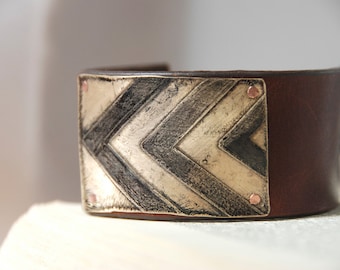 Men's Bracelet Urban Geometric Chevron Etched And Oxidized Brass Upcycled Leather