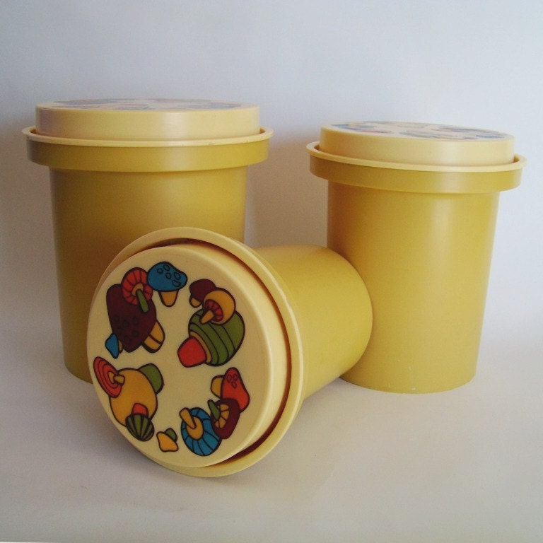Mushroom Nesting Canisters