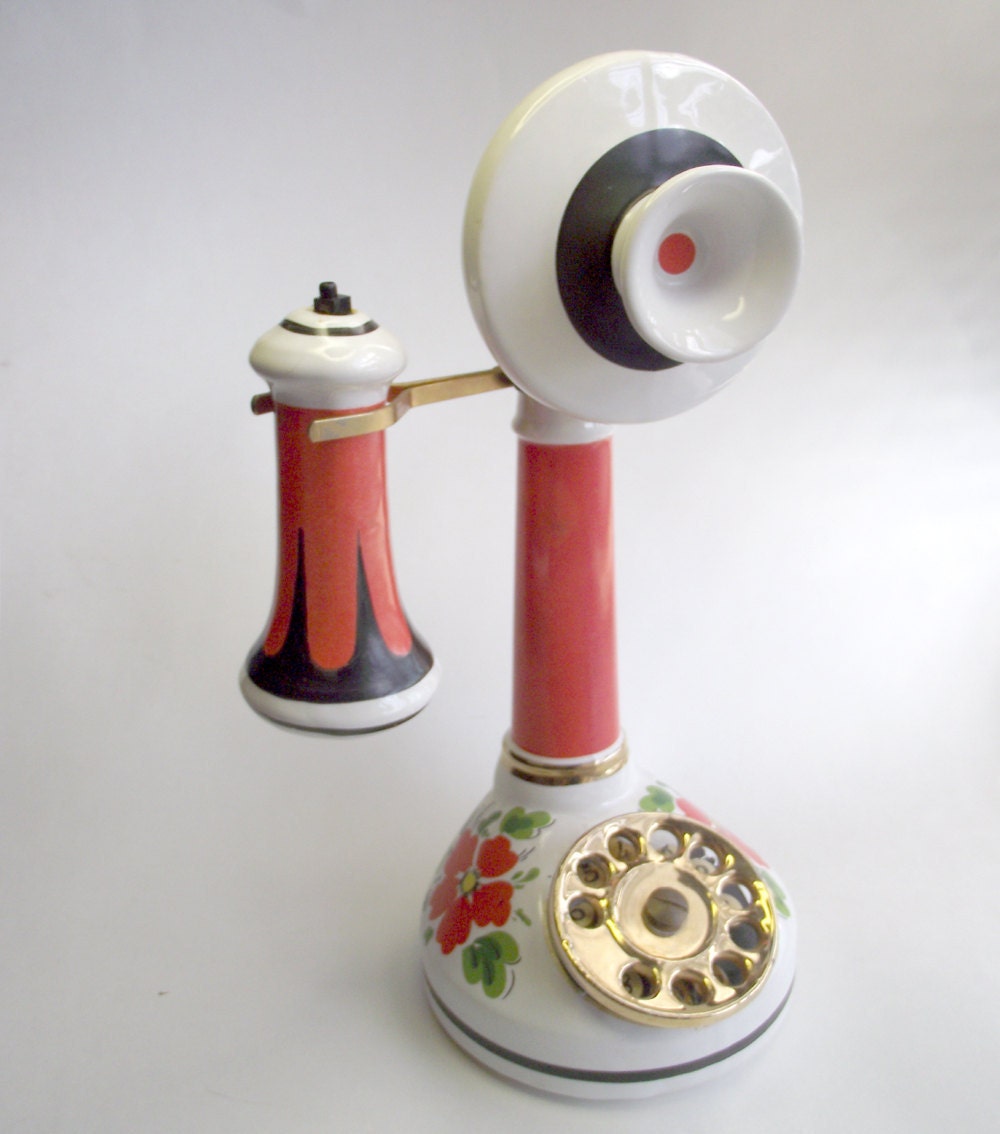 Vintage Famous Firsts Yankee Doodle Candle Stick Telephone Decanter