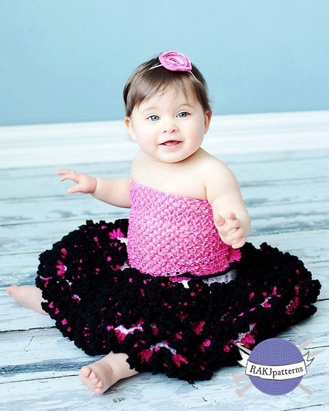CROCHET PATTERN  Pettiskirt Photography Prop