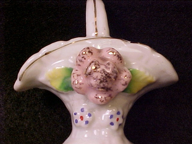 Vintage Japan Figurine Basket, Porcelain Chotchky