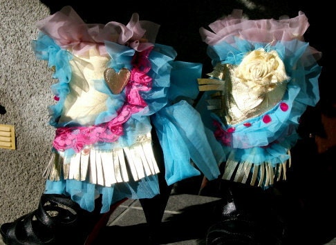 cuffs, marie antoinette, ankle cuffs, spats,burlesque, lolita,spats, shoe accessoires,heart shape, golden,sweet,let them eat cake,fringes