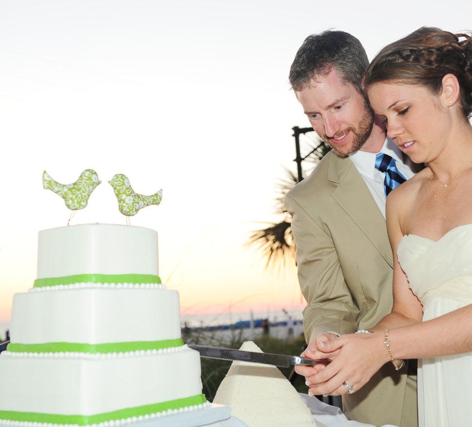 Wedding Cake Toppers Love Birds, Summer Green, White Flower, Outdoor Wedding, Wedding Gift