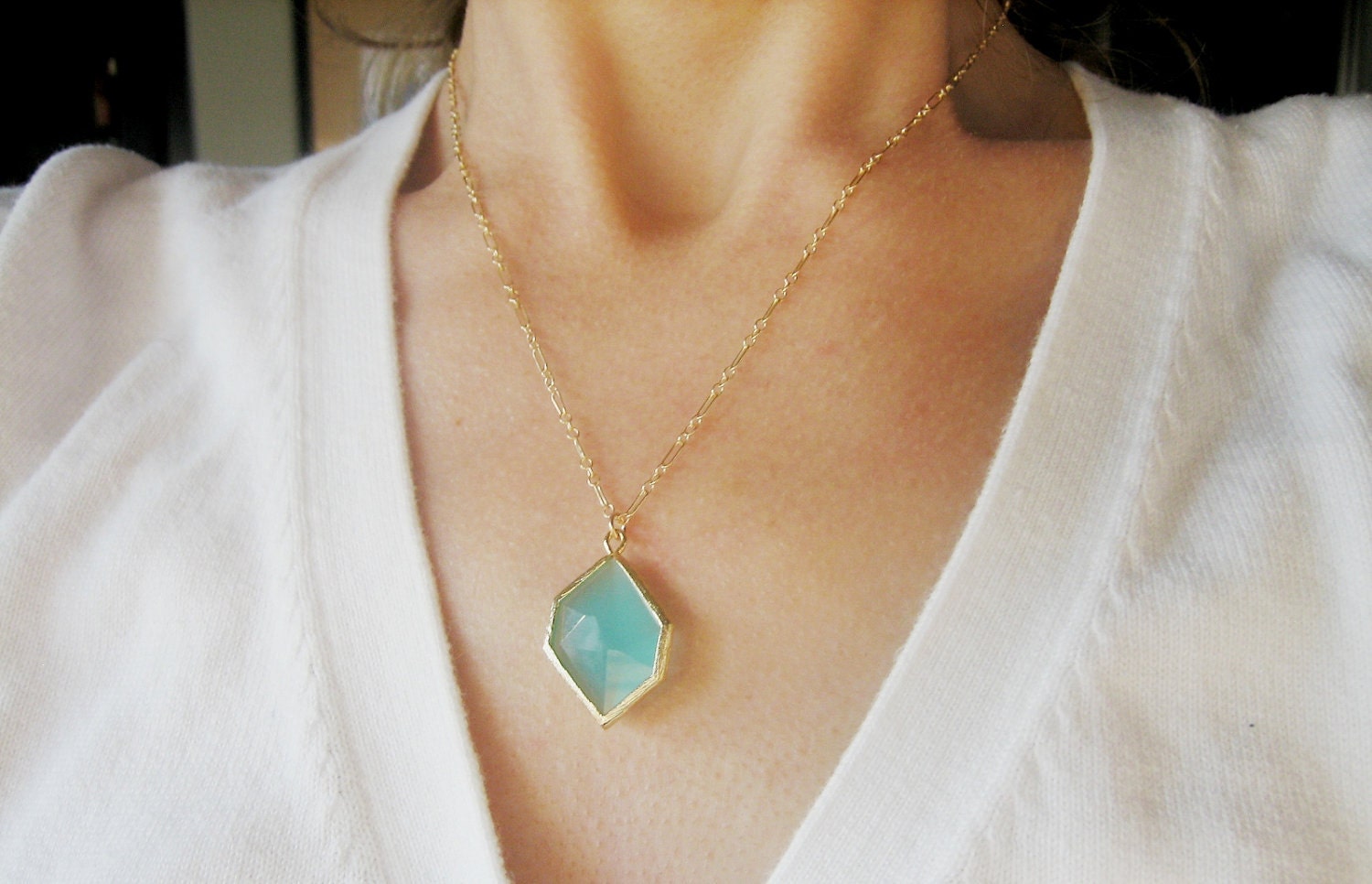 pre-order DIAMOND milky turquoise rough cut glass crystal pendant necklace (gold)