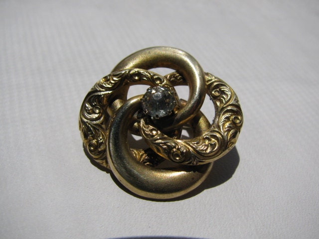Victorian Brooch Gold Love Knot
