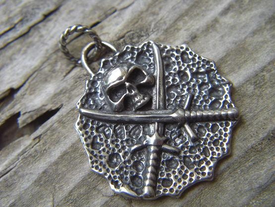 Pirates of the caribbean pendant in sterling silver