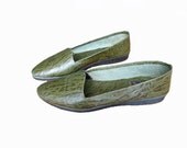 Crocodile Rock Flats