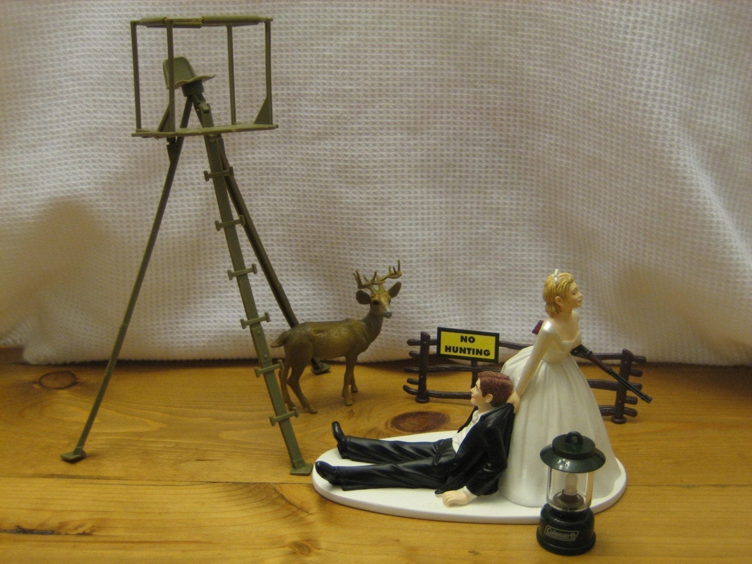 wedding cake toppers: Hunting Themed Wedding Cake Toppers