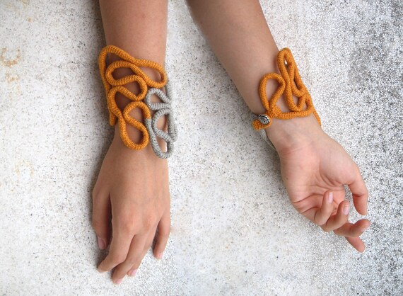 Crochet bracelet - Mystic Tower