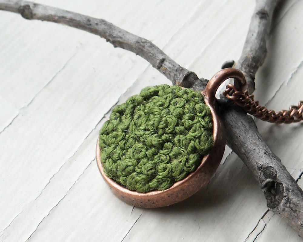 15% off sale - Woodland Moss Ring - Spring Fashion Jewelry, Garden Green Embroidery in Brass, Adjustable