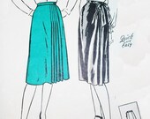 1940s Plus Size Butterick 3802 Hip 39 Waist 30 Wraparound Skirt, Buttoned or Tie Belt, Knife Pleats or Shirring, Factory Folds