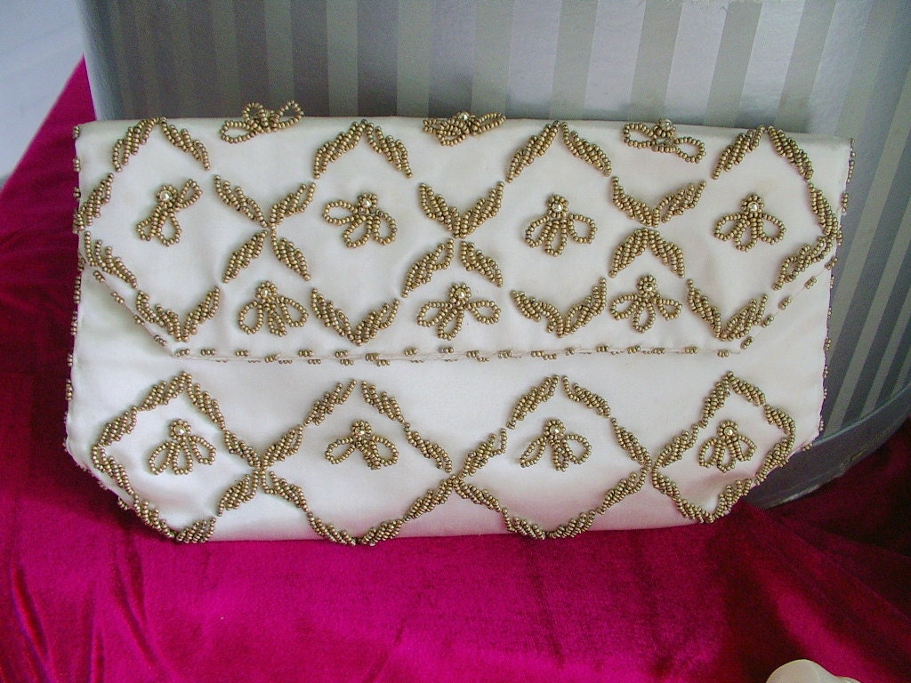 vintage hand beaded HONG KONG clutch handbag purse ivory and gold