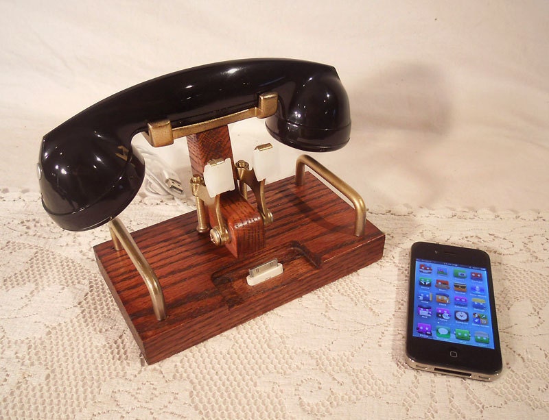 iPhone Dock - Phone - iPod Dock - Phone - Charger and Sync Station - Bluetooth Headset - Oak  -  Wireless Headset