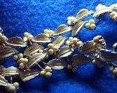 CORO Necklace,Yellow Necklace,Flower Necklace, Vintage Necklace,Mad Men Necklace (sn 167)