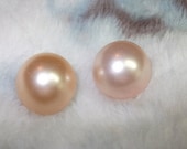 Vintage Pearl Earrings Audrey Hepburn Faux Pearl Dome Clip Earrings 1 inch round  Excellent Condition (SN 361),Vintage Earrings