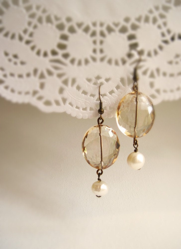 Champagne Supernova -  pendant dangle earrings - vintage bronze wire