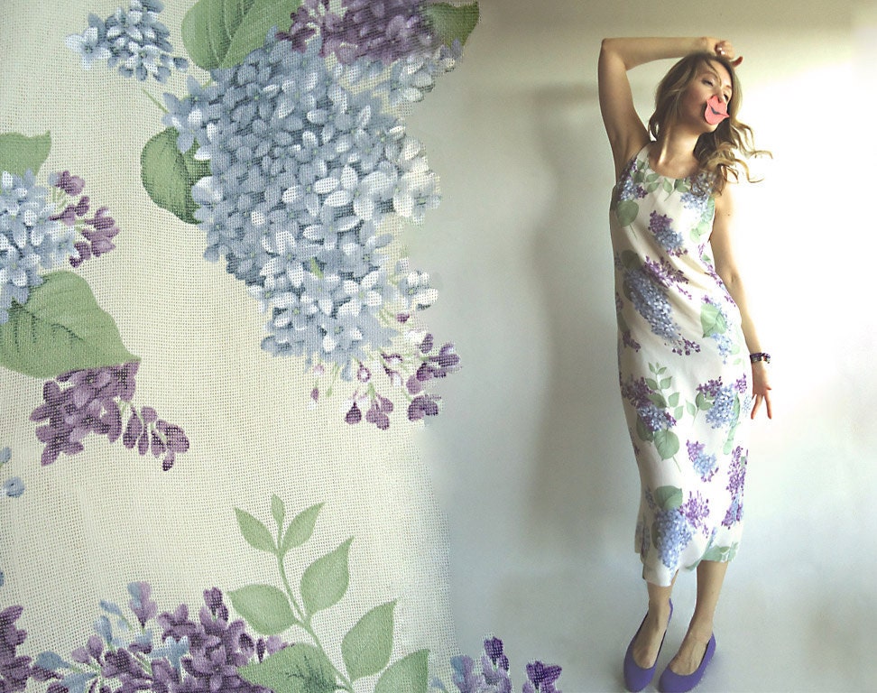 BREATH of LILACs Gorgeous Maxi Sleeveless Dress in Pale Yellow with Incredible Lilac Print In Different shades of Purple S/M