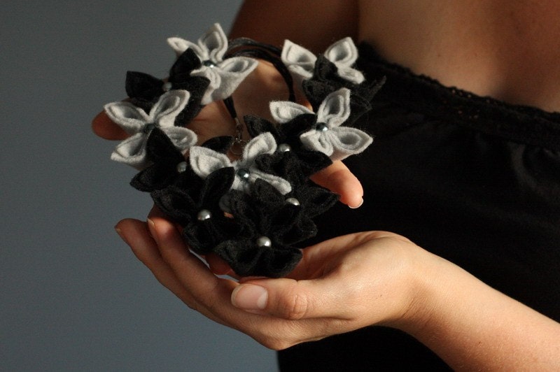 Chic Flower Necklace