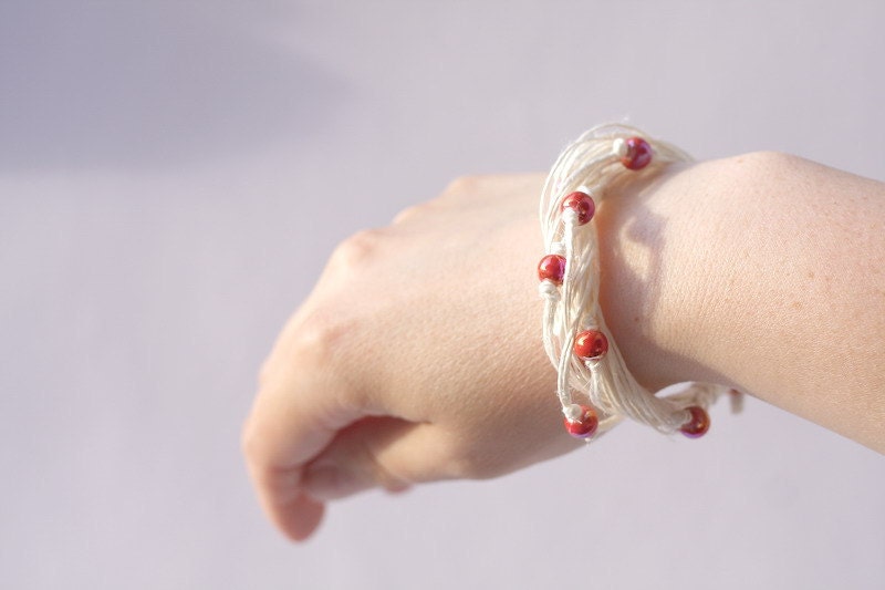Cranberry Dessert, Ceramic with Linen Bracelet
