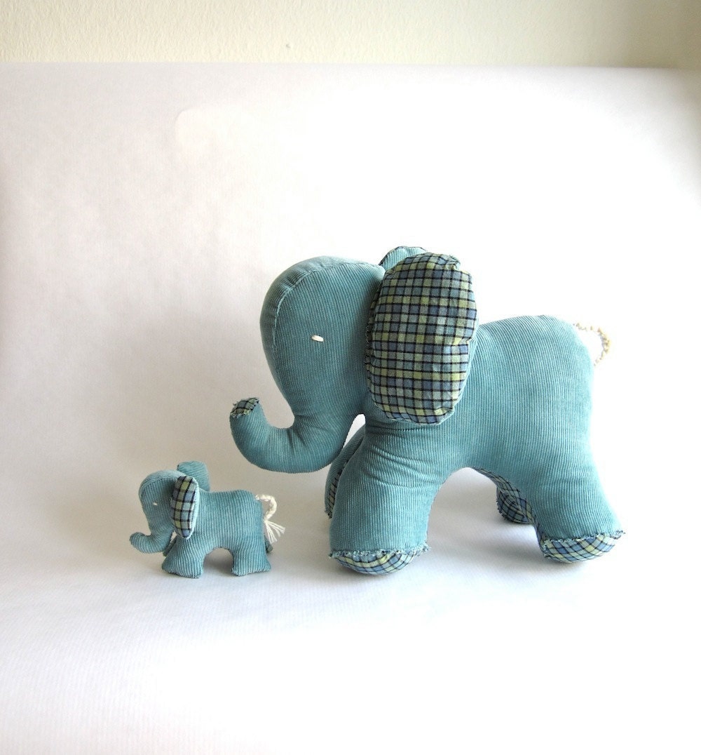 Elephant, organic, blue, turquoise, Mama and baby, soft, cosy, eco friendly, can be vegan - LAST ONE in this shade