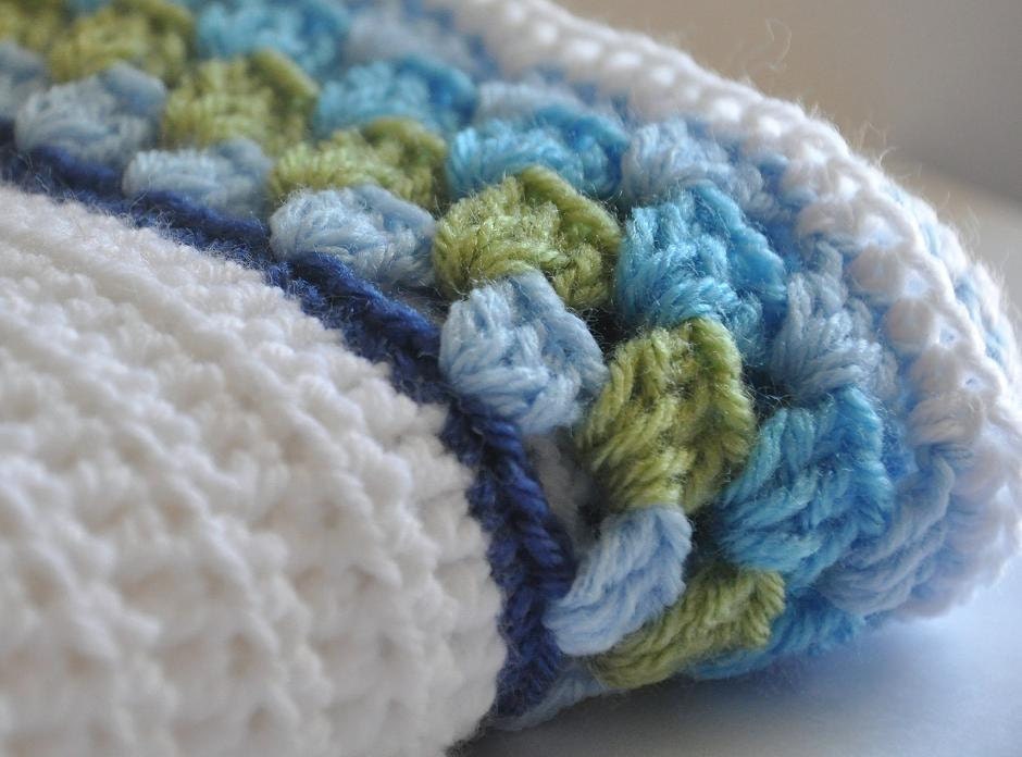 Baby Blanket Granny Border Octopus Green