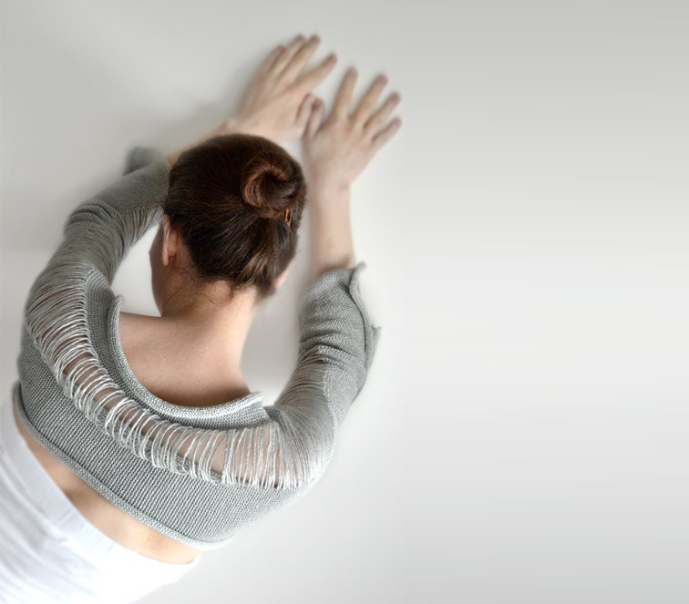 light grey okapi shrug, summer fashion, Paris, France