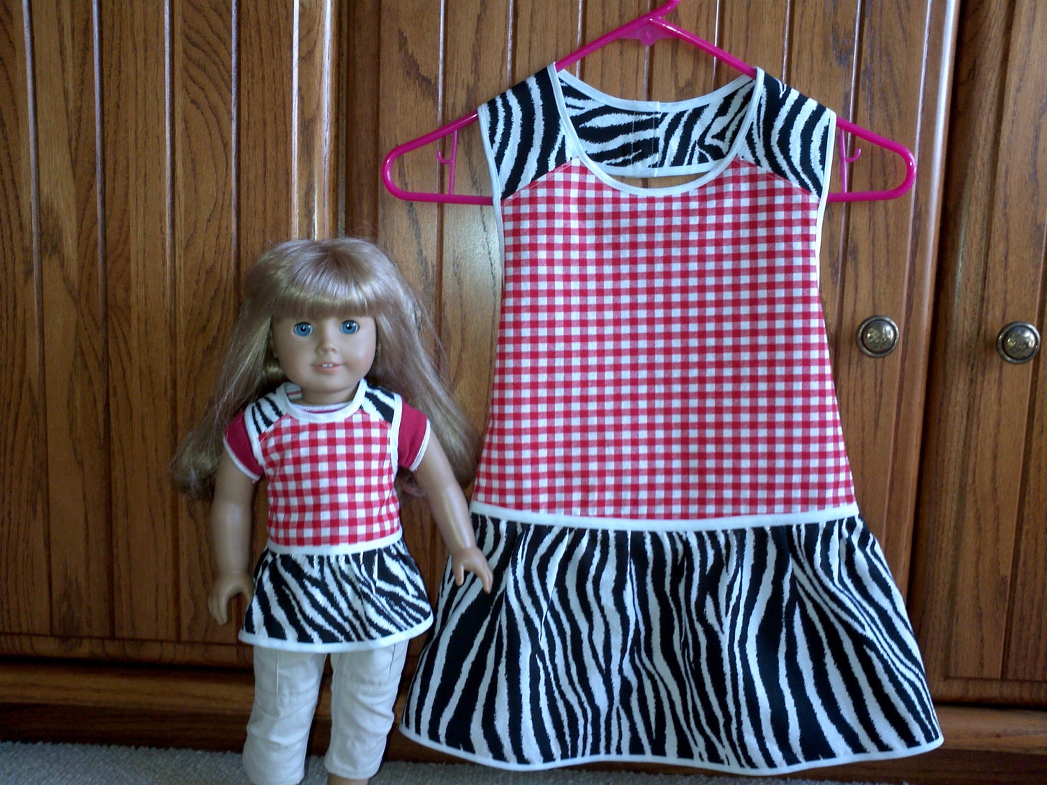 Matching aprons for girl and 18" Doll - zebra and gingham