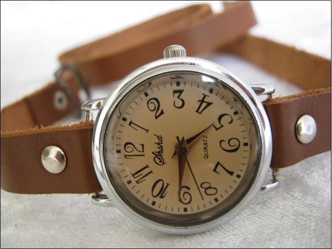 Handmade tan camel Leather Wrap Bracelet leather Watch with a lovely pattern WORLDWIDE FREE SHIPPING