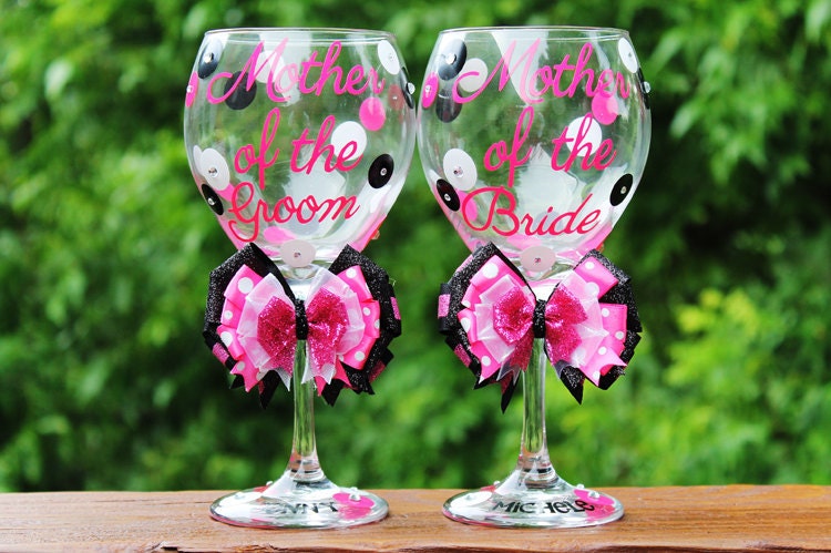 SET OF 4 Mother and Father of the Bride Groom Personalized Bridesmaid Wedding Bridal Shower Date Groomsman Bachelorette Glass Set