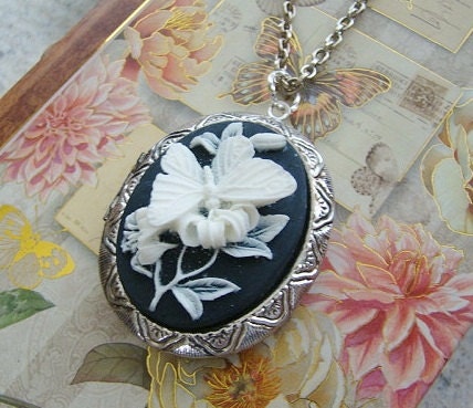 Butterfly Cameo Locket Necklace, Wedding, Brides Mother, Grandmother, Valentine, Black/White, Flowers,Antiqued Silver - Sally
